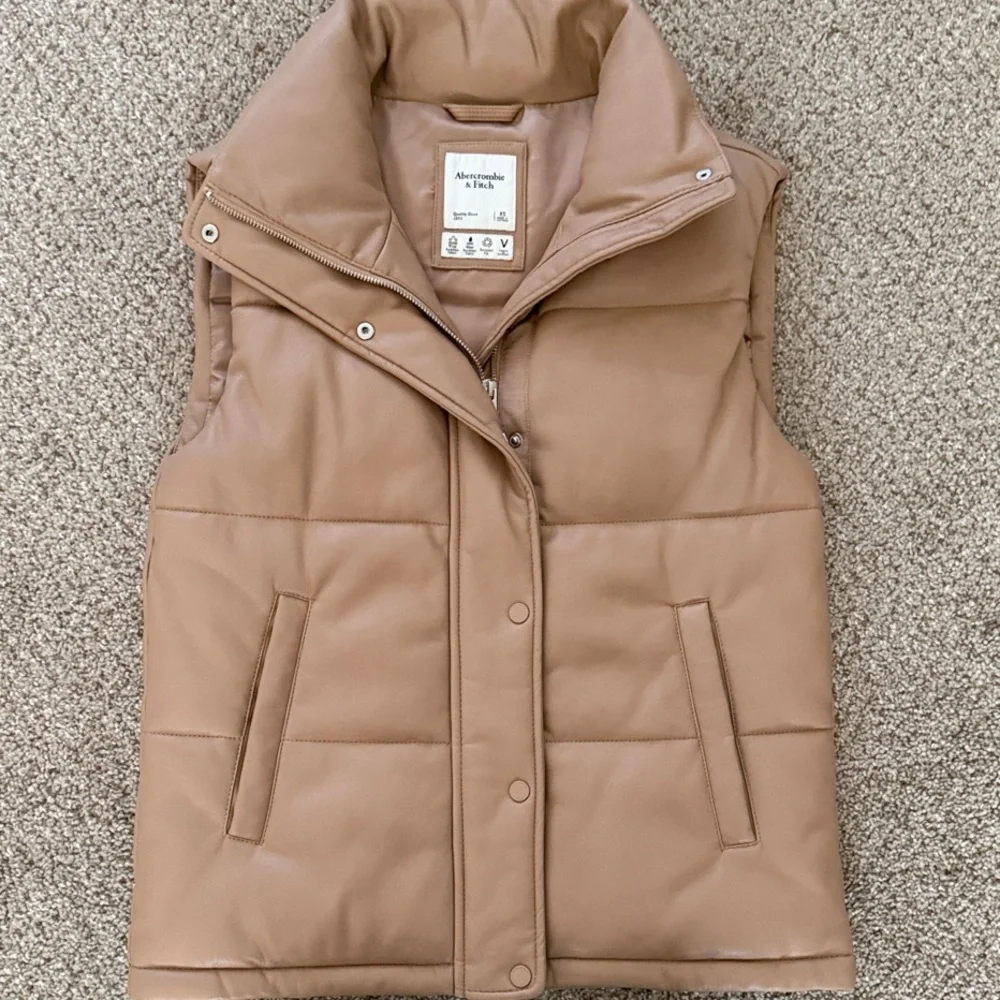 Abercrombie & Fitch Taupe Vest vegan leather - Picture 1 of 6